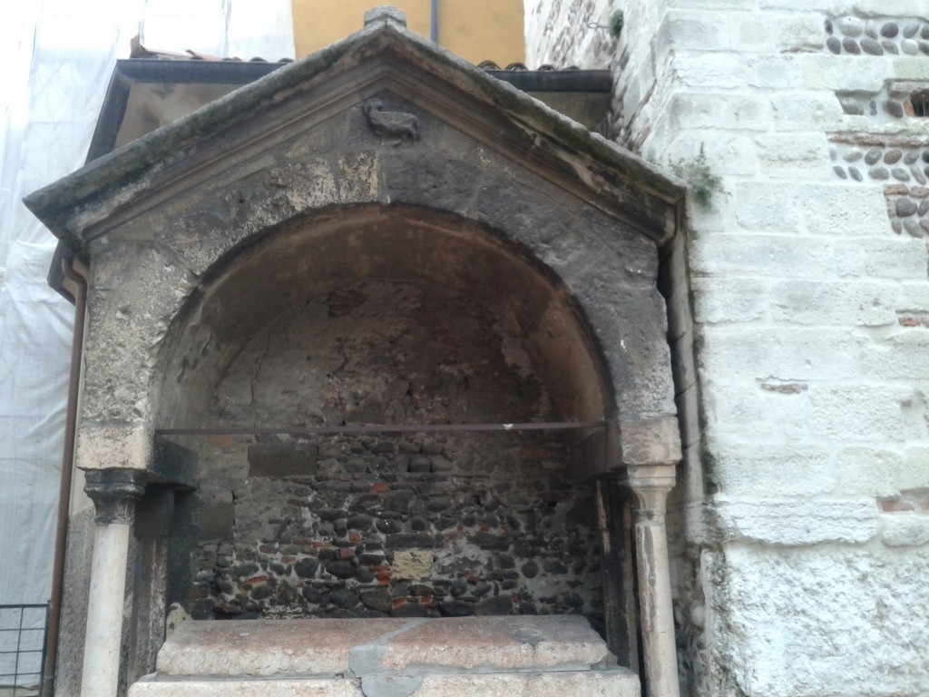 Arche SS.Apostoli Verona restauro lapideo