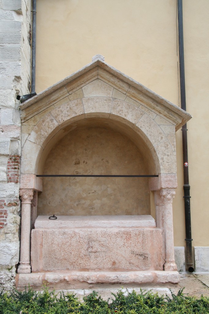 Arche SS.Apostoli Verona restauro lapideo