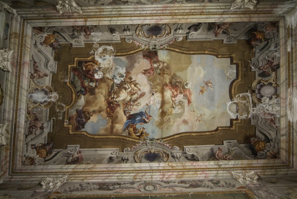 palazzo Paletta Dai Pre Verona, restauro salone centrale secolo XVIII - prima del restauro